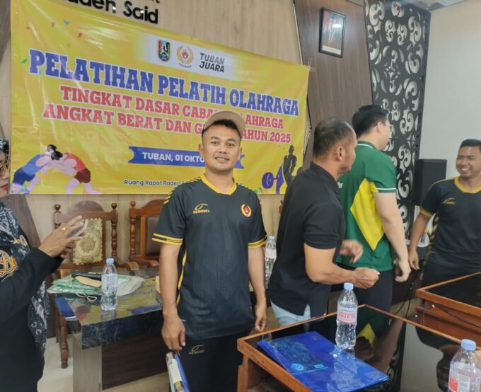 Guru UPT SMPN 1 Montong Ikuti Pelatihan Pelatih Angkat Berat Tingkat Dasar DISBUDPORAPAR Tuban