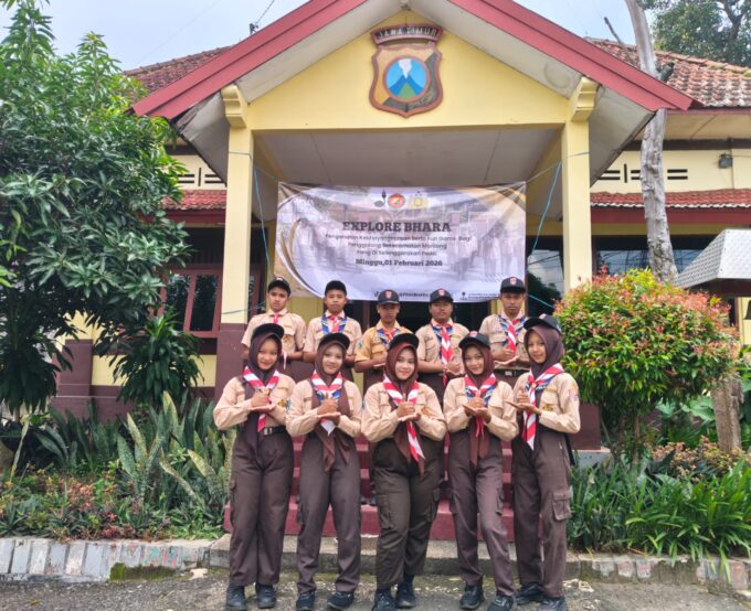 Siswa-Siswi UPT SMPN 1 Montong Ikuti Kegiatan Explore Bhara Bersama Dewan Saka Bhayangkara Polsek Montong